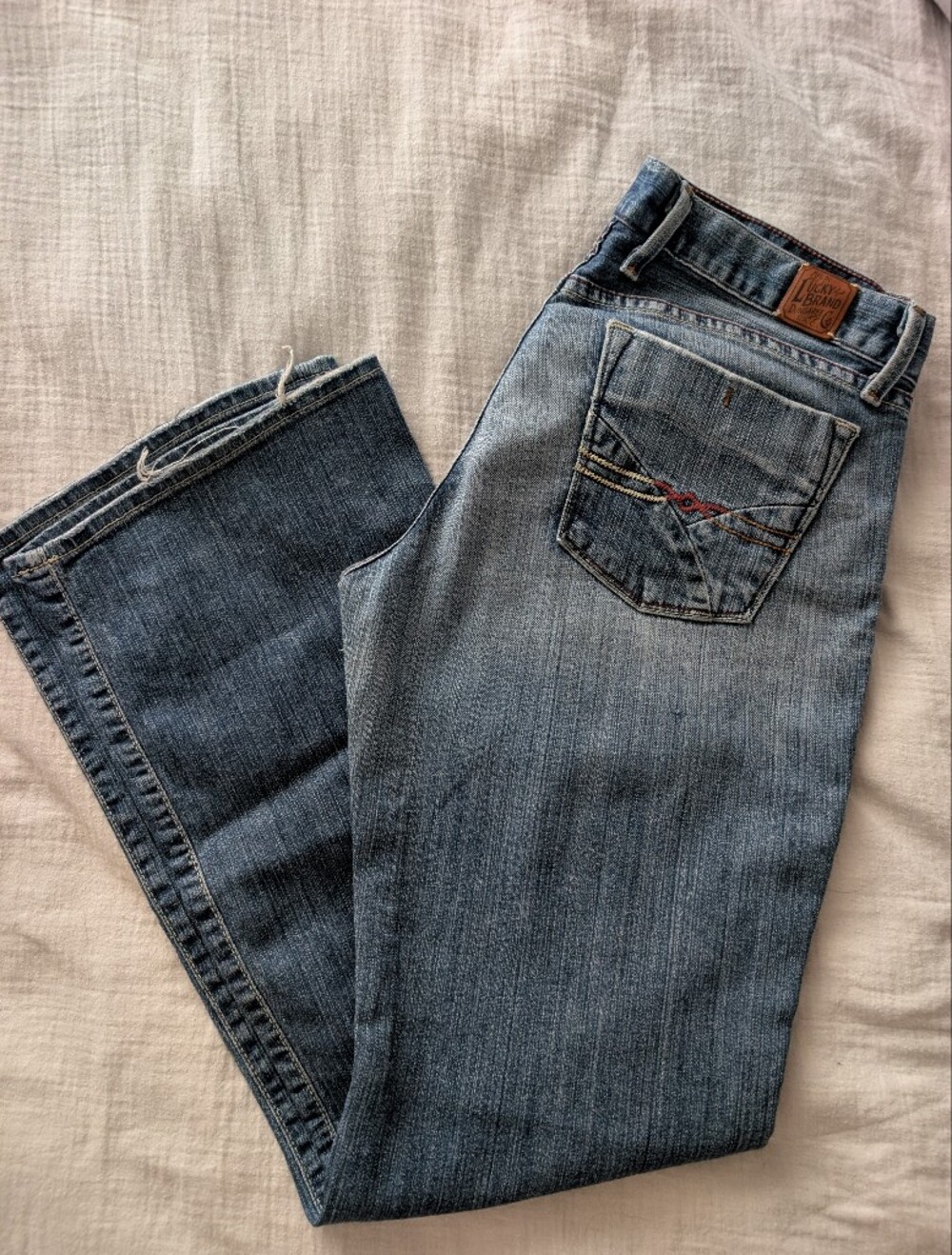 Women's Light Blue Denim Jeans - Cute Slightly Flared Boot cut